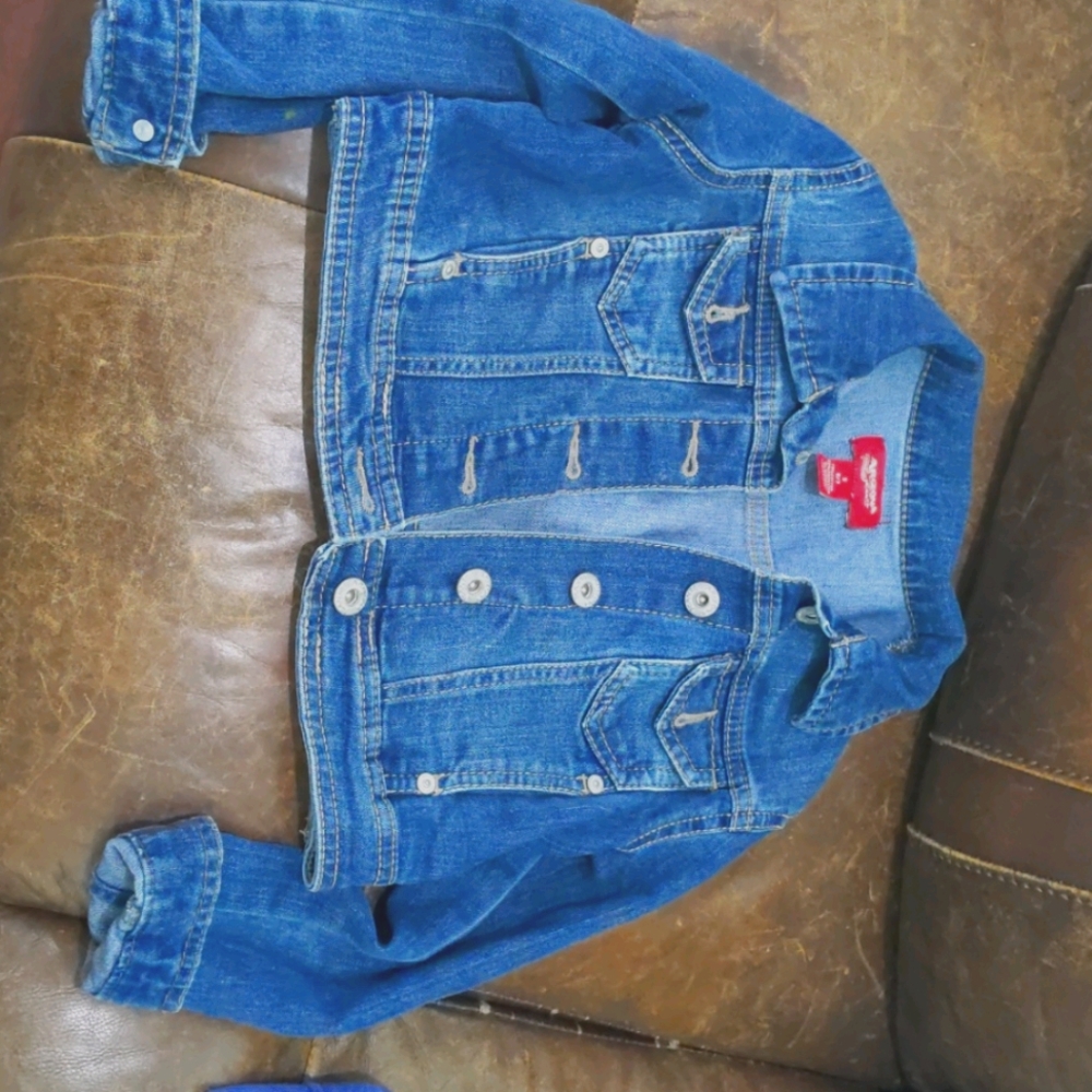 Girls size 6/7